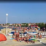 Vjeko Alloggio in famiglia