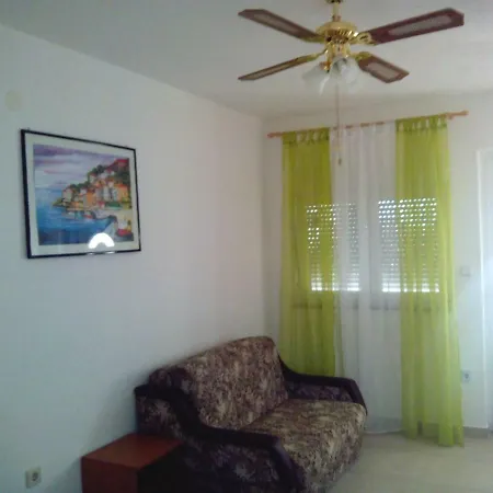 Vjeko Homestay Vir