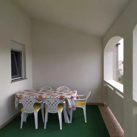 Vjeko Homestay Vir