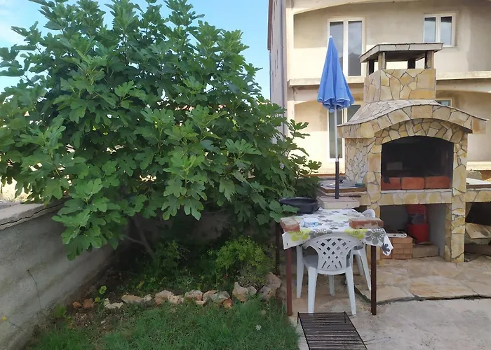 Vjeko Ostanak kod kuće *